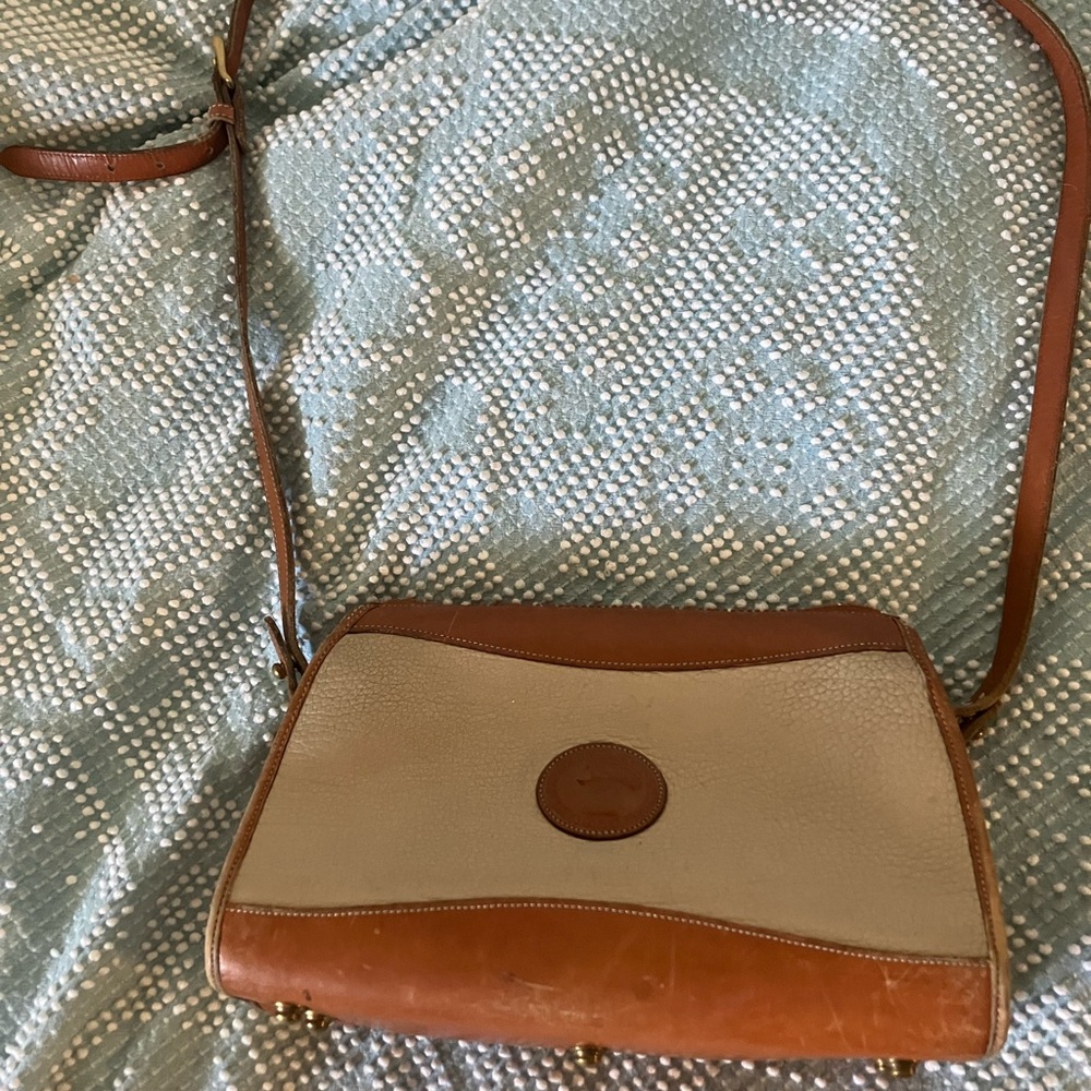 Dooney & Bourke All-Weather Leather Classic Zip Top Shoulder Bag BONE cream tan
